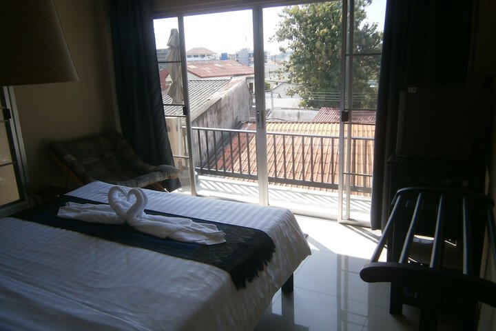 Room 6 of 36