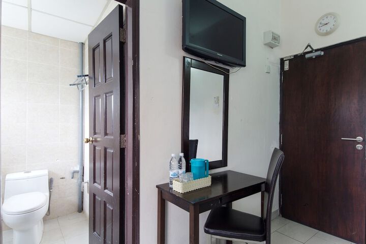 Room 33 of 59