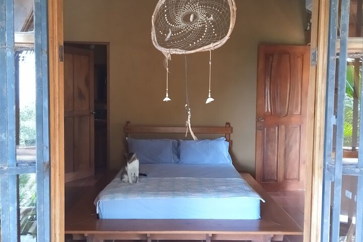 Room 13 of 61