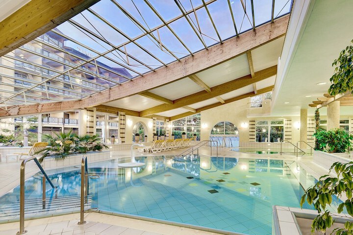 Pool 14 of 31