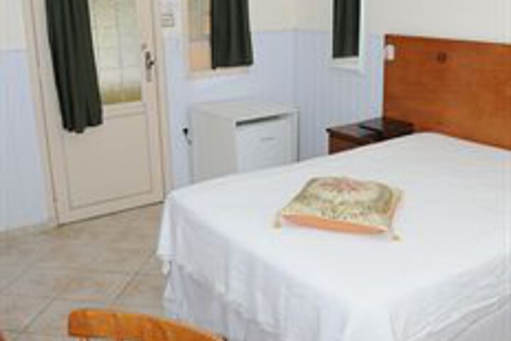 Room 8 of 24