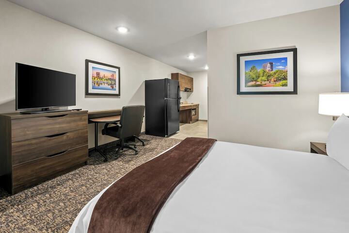 Room 15 of 27