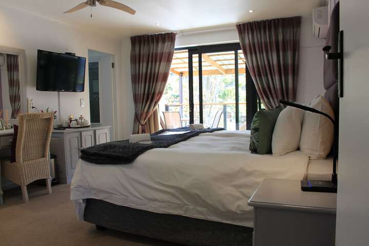 Room 10 of 53