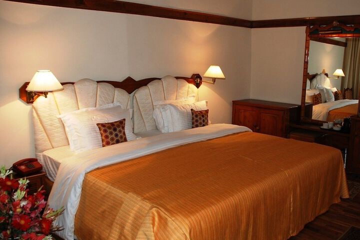 Room 8 of 31