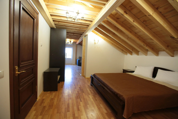 Room 20 of 23