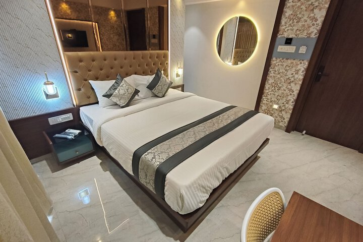 Room 41 of 60