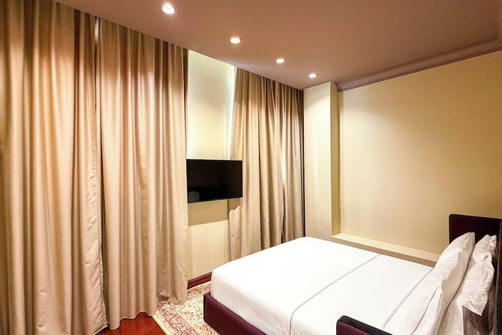 Room 15 of 96