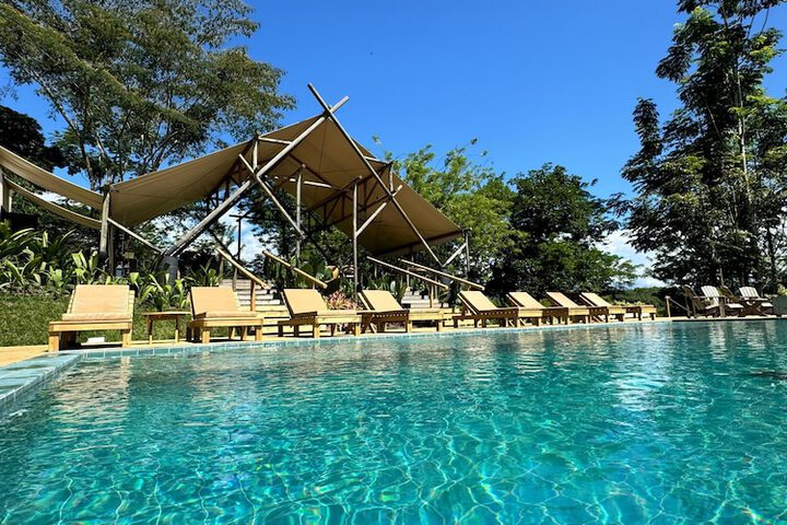 Pool 60 of 148