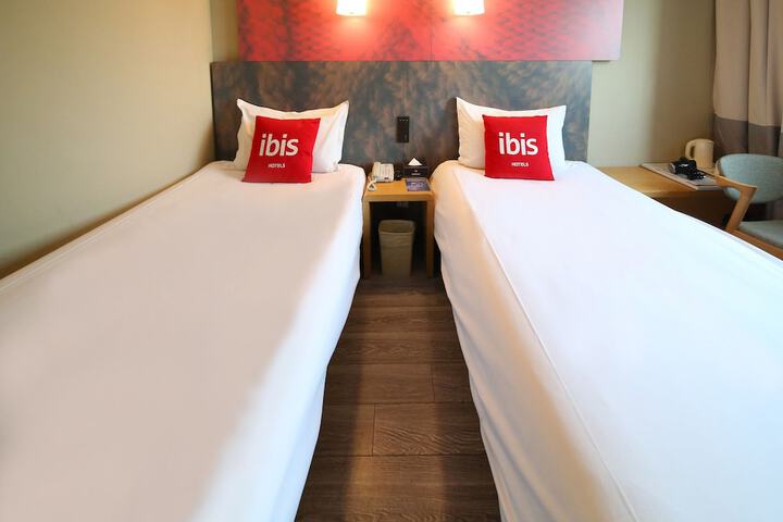 Room 17 of 70