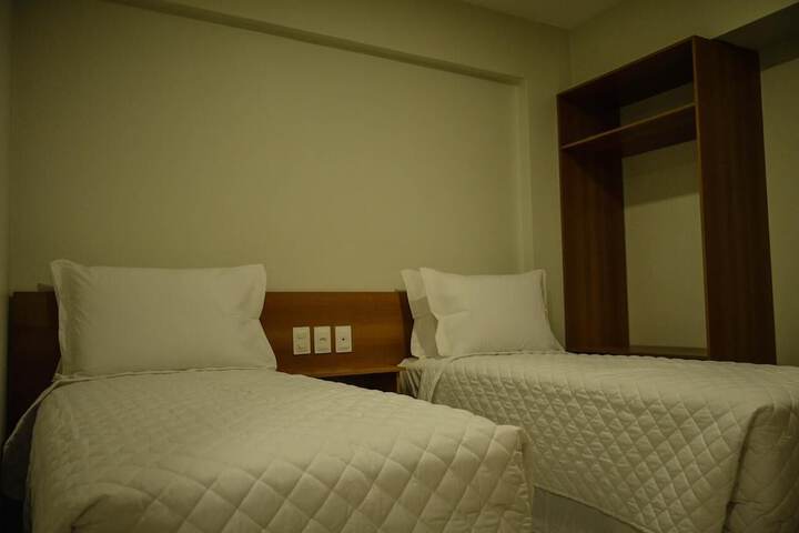 Room 13 of 46
