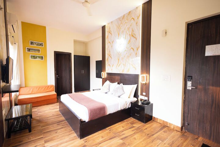 Room 19 of 51