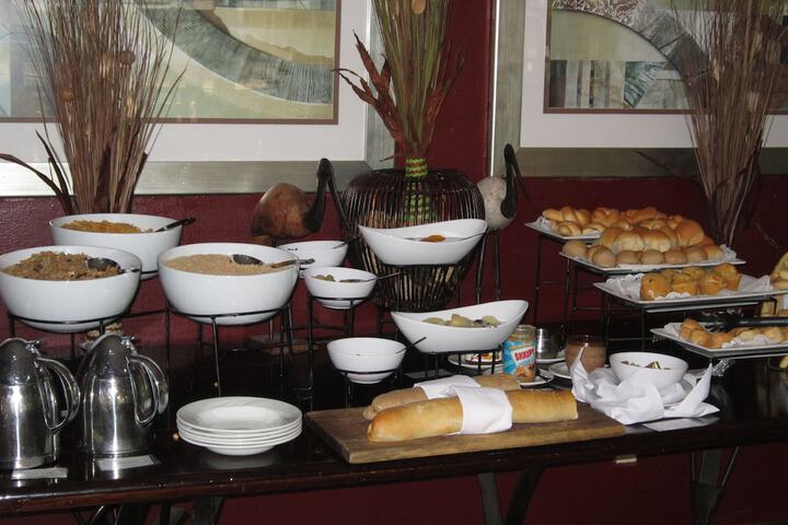 Dining 31 of 45