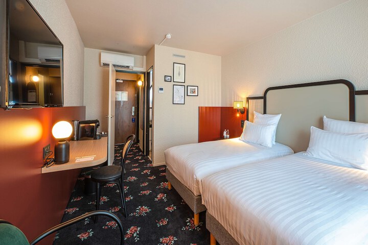 Room 20 of 50