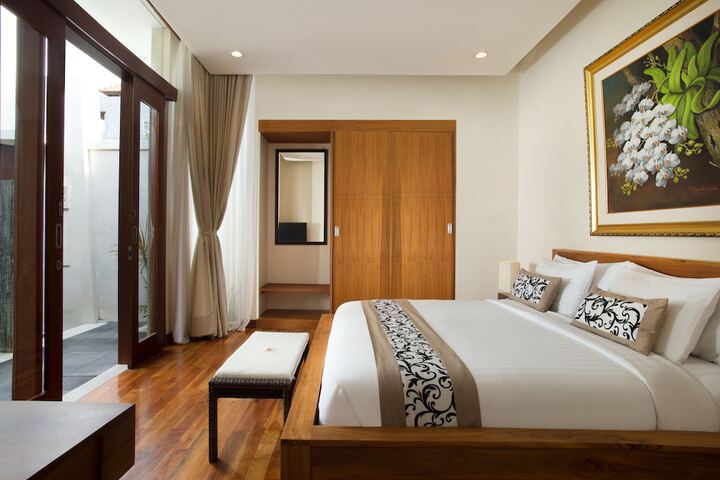 Room 6 of 35