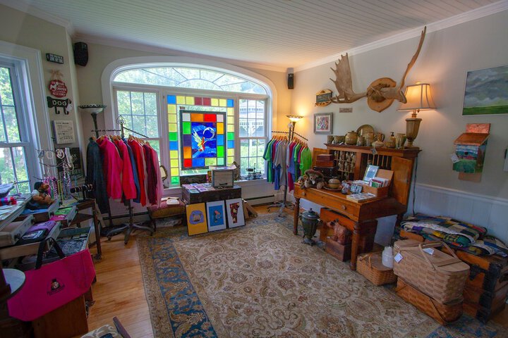 Gift Shop 180 of 203
