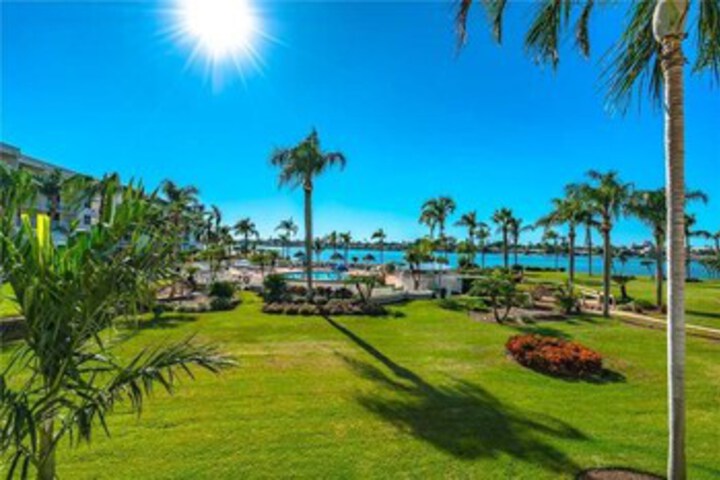 Bahia Vista Condo 11 237 in St. Petersburg, FL