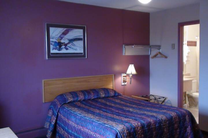Room 10 of 22