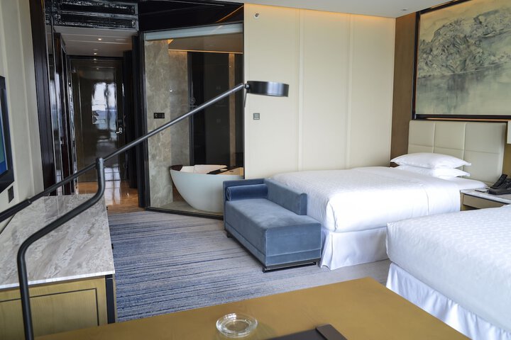 Room 29 of 107