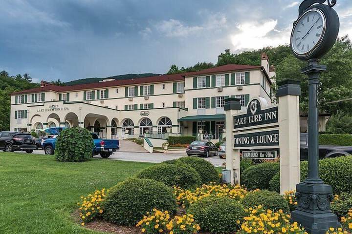Lake Lure Inn &  Spa in Lake Lure, NC