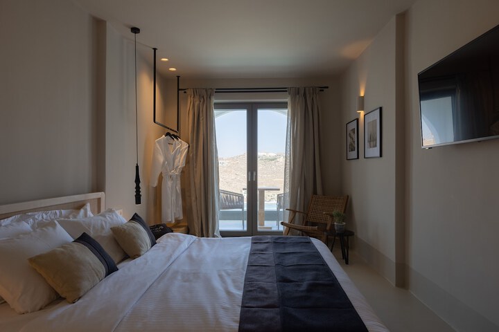Room 7 of 37