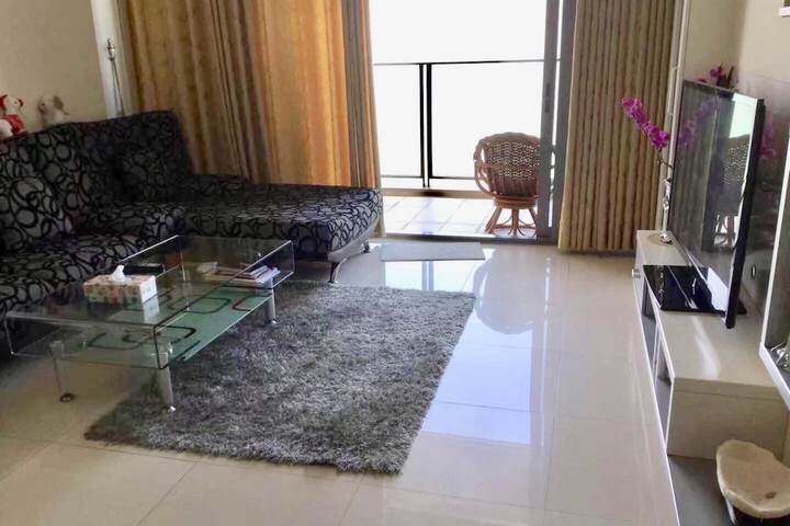 Room 5 of 17
