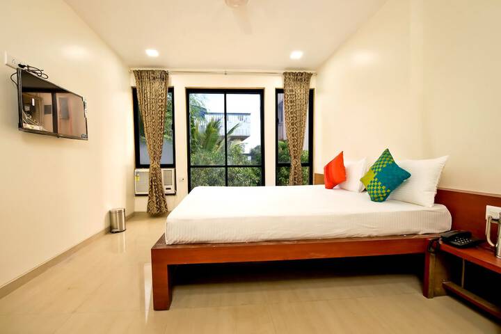 Room 6 of 30