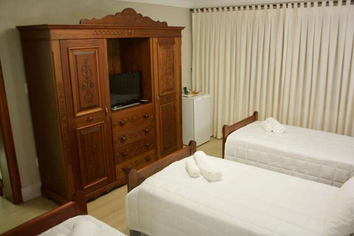 Room 18 of 33