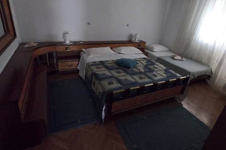 Room 5 of 20