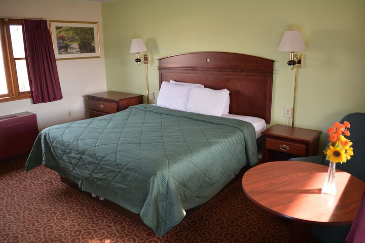 Room 3 of 34