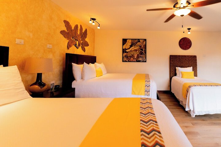 Room 13 of 87