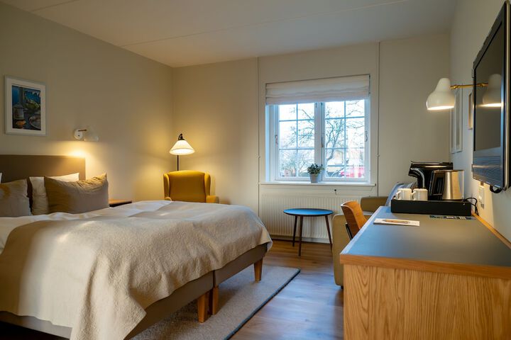 Room 42 of 151