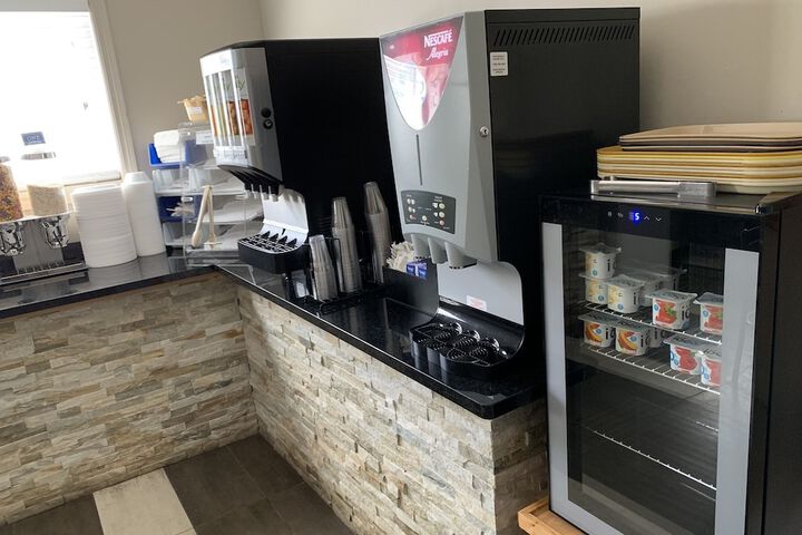 Breakfast/Coffee Service 25 of 54