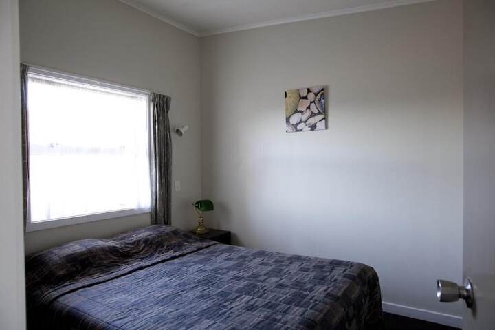 Room 4 of 32