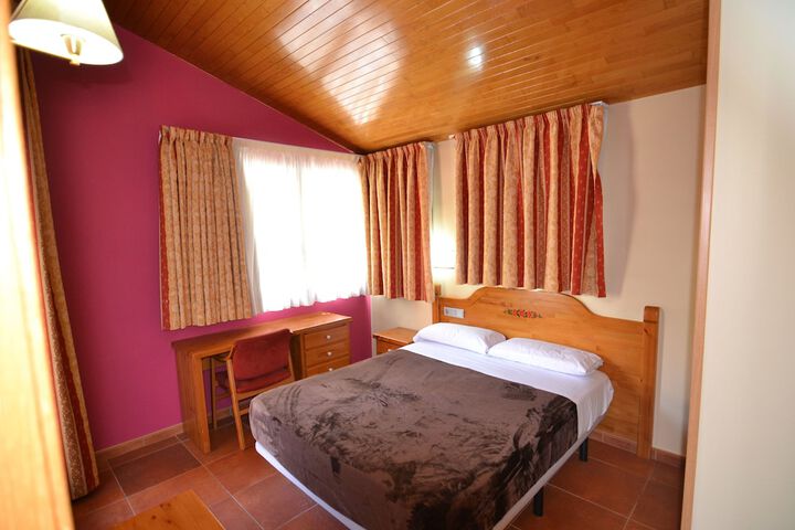 Room 4 of 58