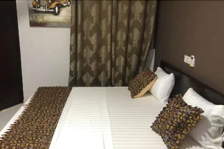 Room 33 of 112