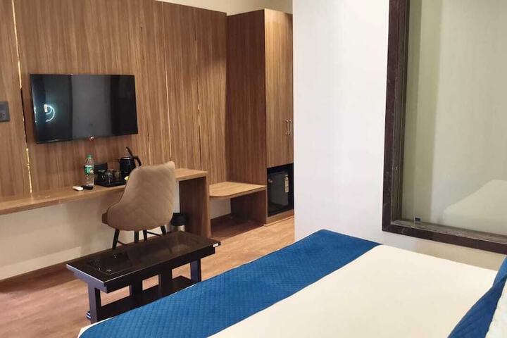 Hotel Grace Suites