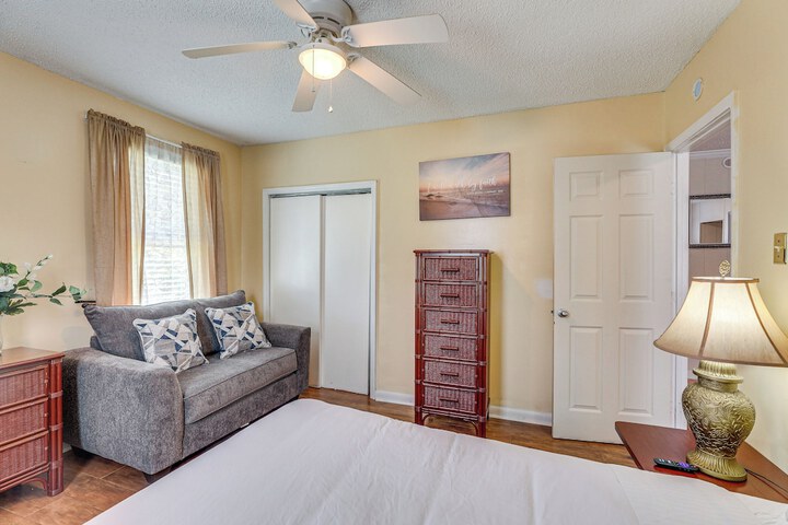 Room 12 of 53