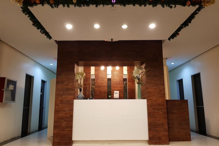 Hotel Interior 4 of 33