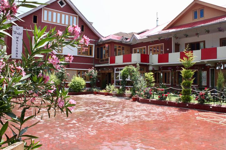 Hotel Exterior 46 of 46