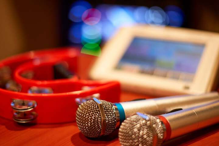 Karaoke room