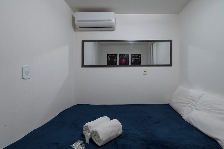 Room 3 of 43