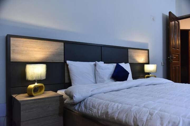 Room 18 of 31