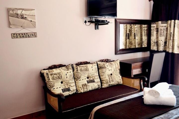 Room 8 of 47