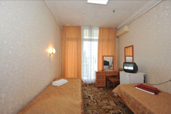 Room 35 of 61