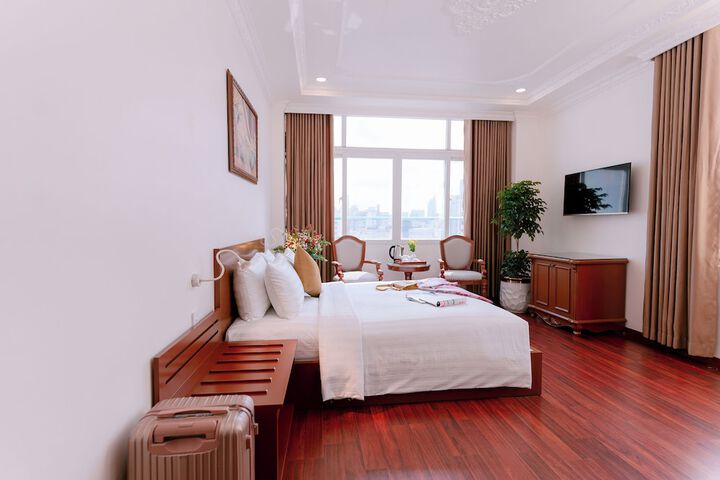 Room 45 of 125