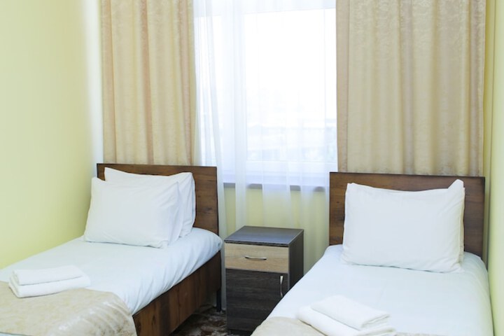 Room 17 of 39