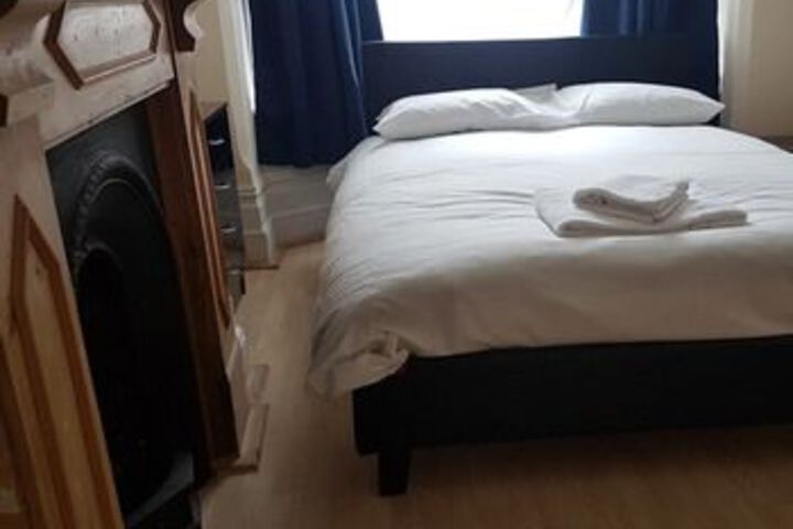 Room 17 of 18