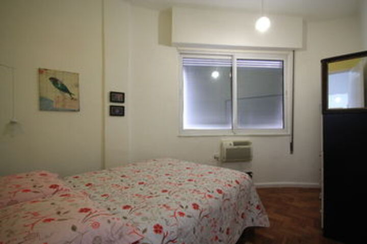 Room 6 of 19