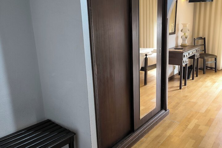 Room 21 of 58