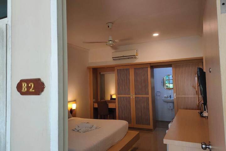 Room 29 of 103